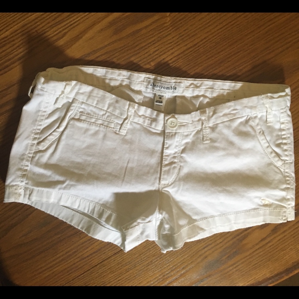 Juniors Hollister Shorts NWOT size 16
